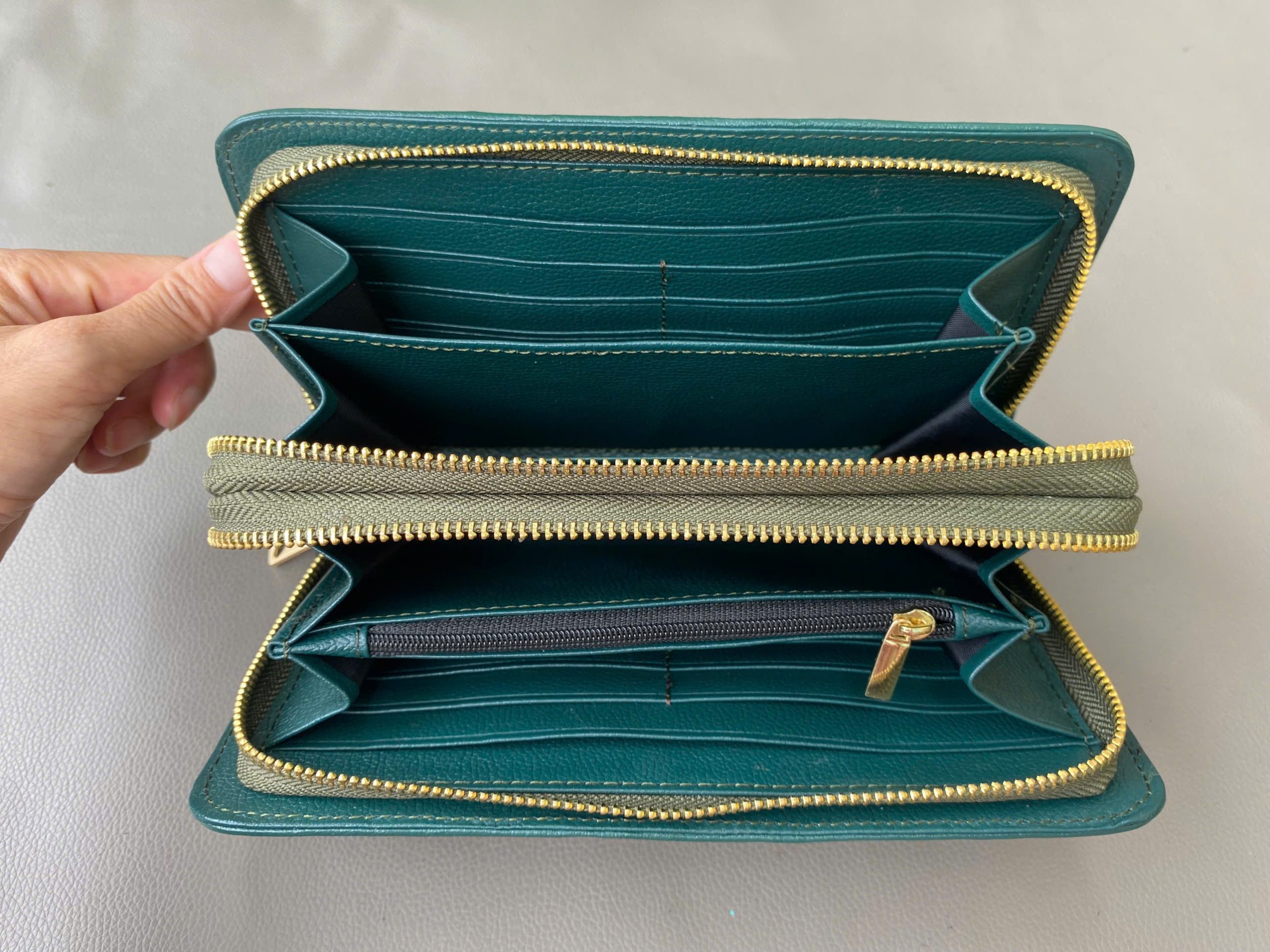 Genuine Crocodile Leather Long Wallet Clutch Wallet- Green - Image 3